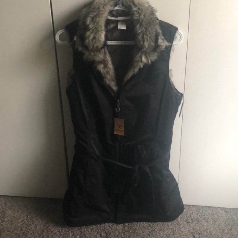 Black faux fur lined Ariat Furlong Vest L/G